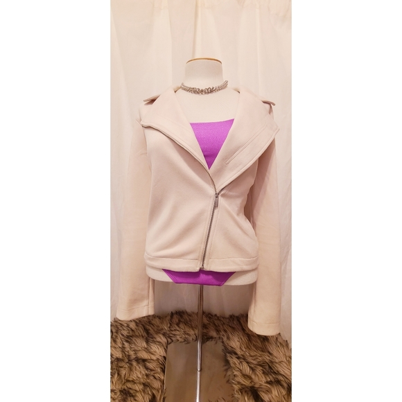 Lauren Conrad Velvet Cropped Jacket (#44) - Picture 2 of 5